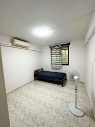 Blk 100 Crescent View (Queenstown), HDB 3 Rooms #533102201
